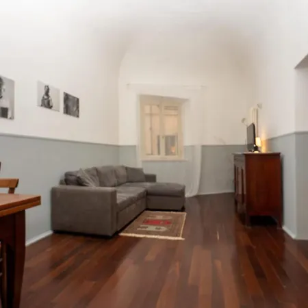 Volturno House - Walking Distance From Tower *