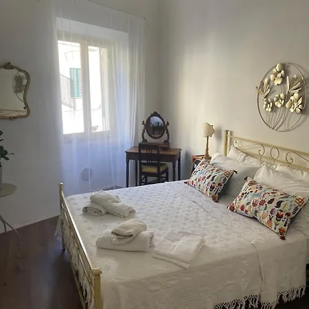 Appartement Volturno House - Walking Distance From Tower Pise