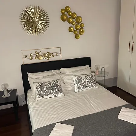 Volturno House - Walking Distance From Tower Pise