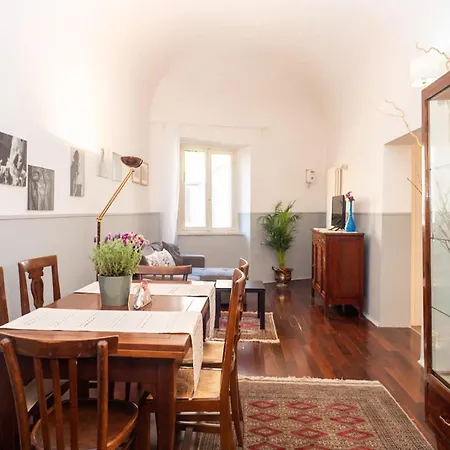 Appartement Volturno House - Walking Distance From Tower Pise
