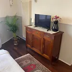 Volturno House - Walking Distance From Tower Apartment