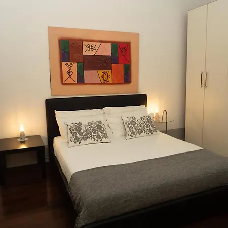 Volturno House - Walking Distance From Tower