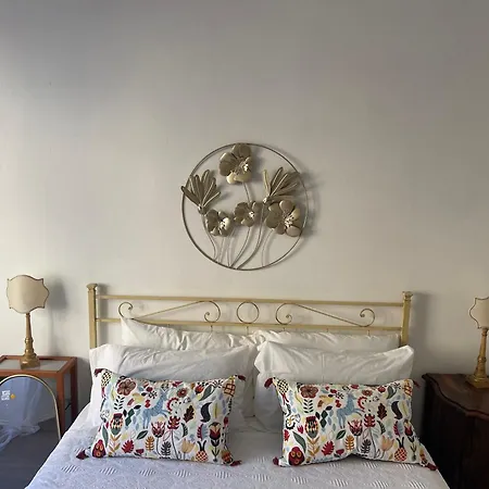 Volturno House - Walking Distance From Tower Apartman *