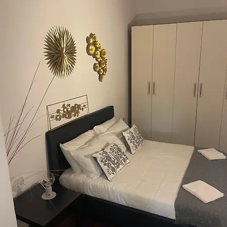 Apartman Volturno House - Walking Distance From Tower *