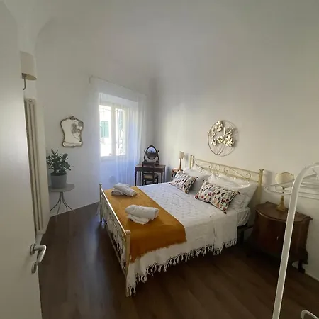Volturno House - Walking Distance From Tower *