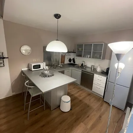 Volturno House - Walking Distance From Tower Апартаменты